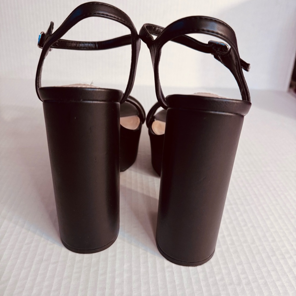 Steve Madden Tille Black Chunky Platform Heels - Picture 7 of 9